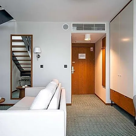 Rentplanet - Centrum 3* Wrocław